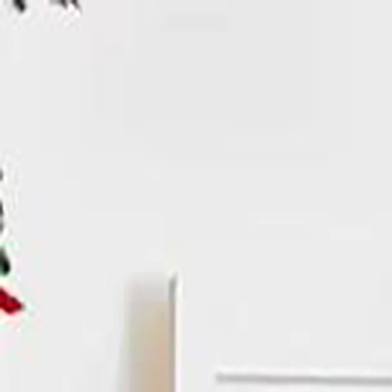 Праздничная рождественская гирлянда 1,5–2,7 м с красными пуансетциями и ягодами для дома DIY венок из ротанга орнамент домашний рождественский новогодний декор
Праздничная рождественская гирлянда 1,5–2,7 м с красными пуансетциями и ягодами для дома DIY венок из ротанга орнамент домашний рождественский новогодний декор