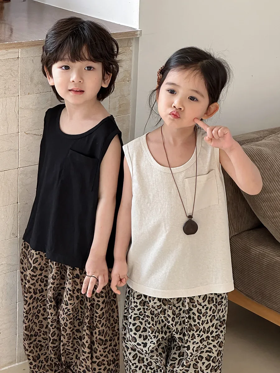 Детский свободный жилет Svel, повседневная летняя одежда, корейская хлопчатобумажная ткань, дышащая, мягкая, прочная, круглая, Ne
Детский свободный жилет Svel, повседневная летняя одежда, корейская хлопчатобумажная ткань, дышащая, мягкая, прочная, круглая, Ne