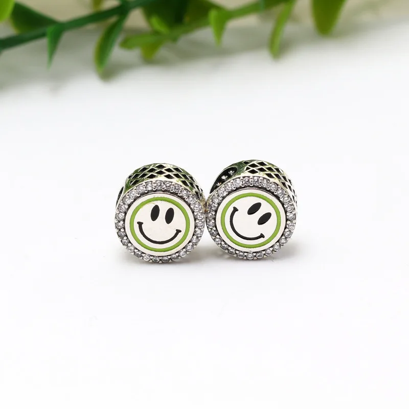 New Original 925 Sterling Silver Bead Smile Face Happy Clear Stones Charm Fit Pandora Bracelet Necklace DIY Women Jewelry
New Original 925 Sterling Silver Bead Smile Face Happy Clear Stones Charm Fit Pandora Bracelet Necklace DIY Women Jewelry