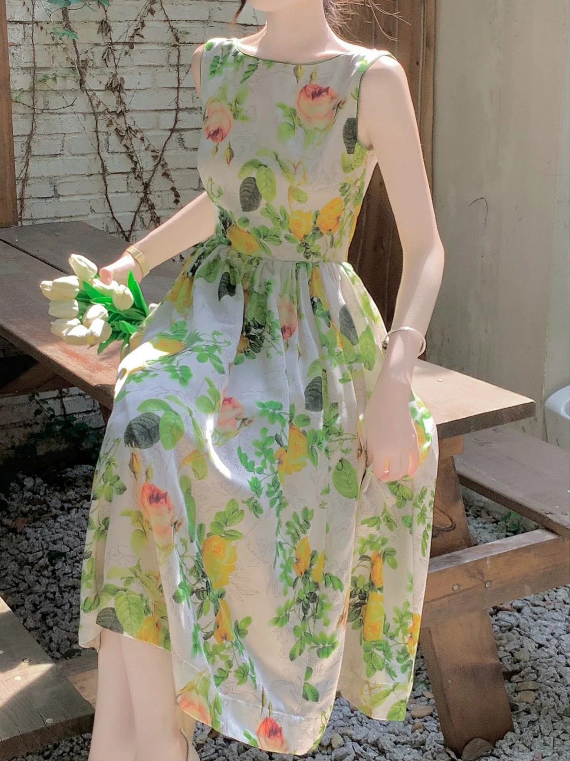 Meadow Style OIL Painting Feel Floral Print Sleeveless Vest Dress Slimming High Waist mid Length Casual Travel Friendly a Lin...
Meadow Style OIL Painting Feel Floral Print Sleeveless Vest Dress Slimming High Waist mid Length Casual Travel Friendly a Lin...