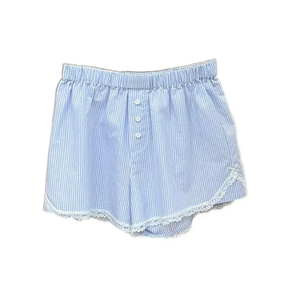 Chic Loose Lace Plaid Shorts Mesh Flower Sweet High Waist Shorts Lolita Stripe Wide Leg Short Pants Girls
Chic Loose Lace Plaid Shorts Mesh Flower Sweet High Waist Shorts Lolita Stripe Wide Leg Short Pants Girls