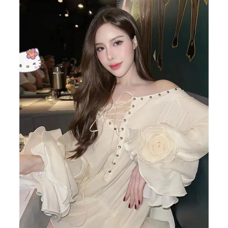 Internet Celebrity Summer New Style Rivet Strap One Shoulder Maple Leaf Wrinkled Ruffle Edge Top
Internet Celebrity Summer New Style Rivet Strap One Shoulder Maple Leaf Wrinkled Ruffle Edge Top