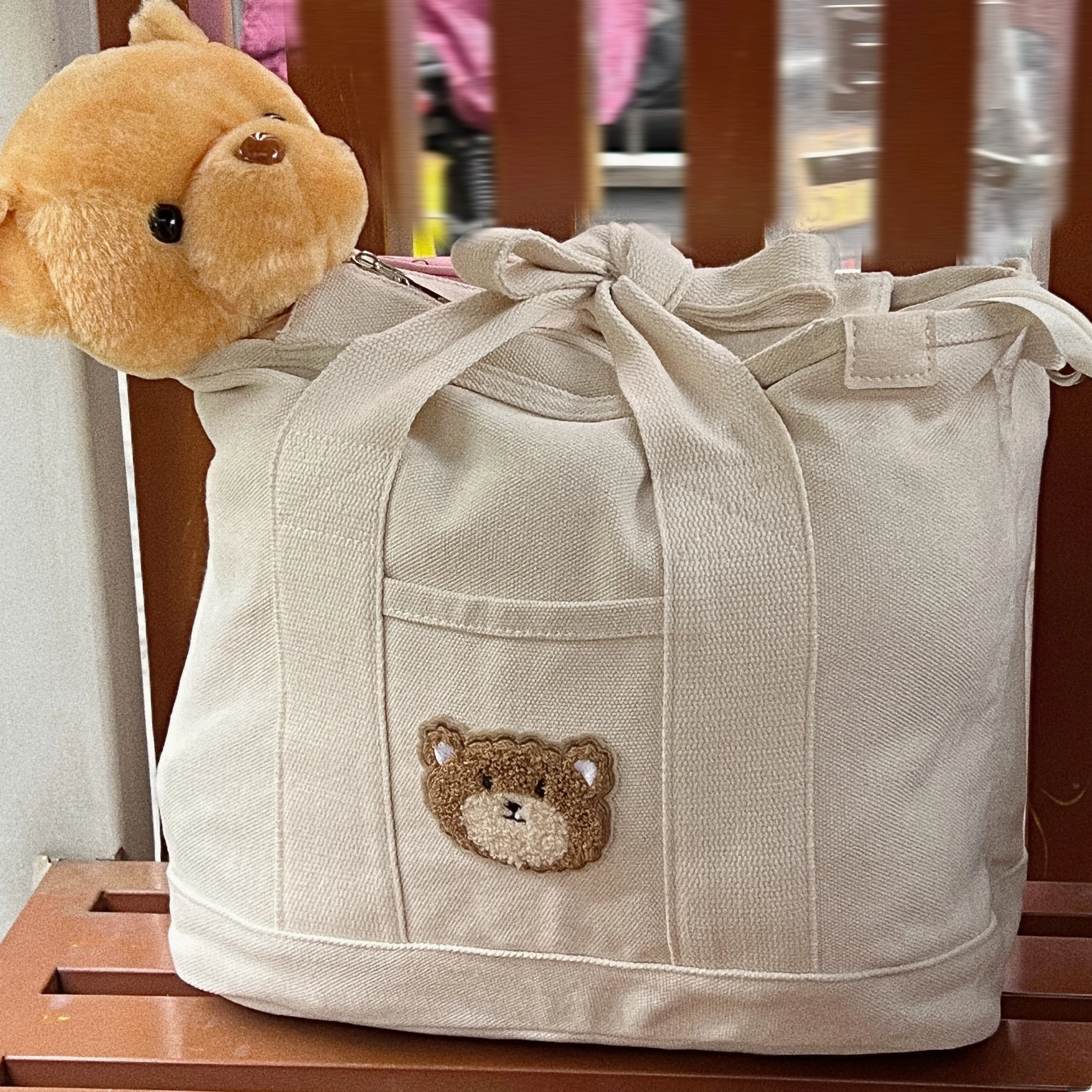 Сумка для мамы с милым медведем, большая холщовая сумка Capaci для путешествий и прогулок, модная большая сумка с мягкой ручкой и принтом
Сумка для мамы с милым медведем, большая холщовая сумка Capaci для путешествий и прогулок, модная большая сумка с мягкой ручкой и принтом