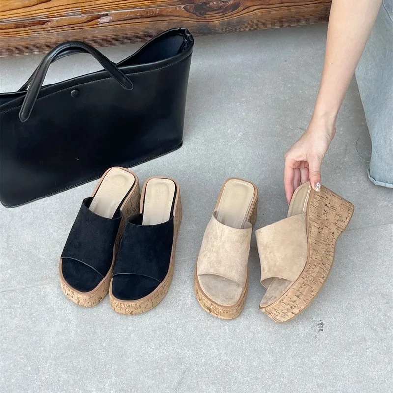 New Women's Slippers Fashion Slippers Designer Shoes for Women High Quality Wedge Sandals Platform High Heels Zapatos De Mujer
New Women's Slippers Fashion Slippers Designer Shoes for Women High Quality Wedge Sandals Platform High Heels Zapatos De Mujer