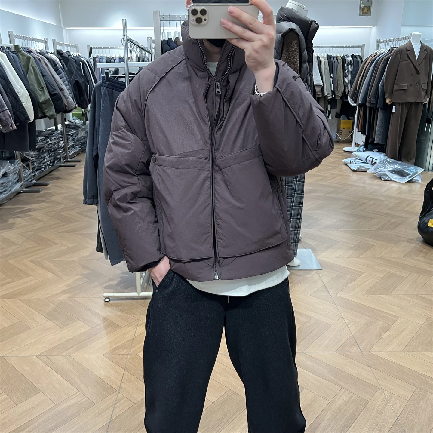 Мужская уличная рабочая одежда, дизайнерский пуховик с большим количеством воротника-стойки, свободный крой, пальто для хлеба, теплое американское пальто
Мужская уличная рабочая одежда, дизайнерский пуховик с большим количеством воротника-стойки, свободный крой, пальто для хлеба, теплое американское пальто