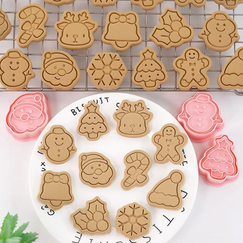Christmas cartoon cookie mold, small household mini Christmas tree baking tool, homemade handmade toy
Christmas cartoon cookie mold, small household mini Christmas tree baking tool, homemade handmade toy