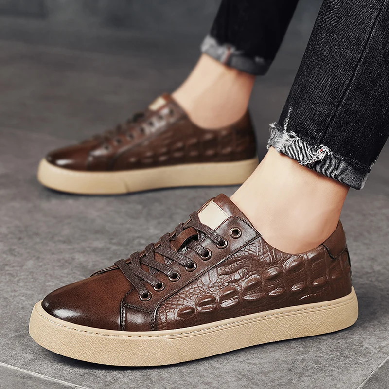 Trendy casual men's sneakers Leather Men's Business high-quality Shoes Lace Up Comfortable for adult partie and offices shoes
Trendy casual men's sneakers Leather Men's Business high-quality Shoes Lace Up Comfortable for adult partie and offices shoes