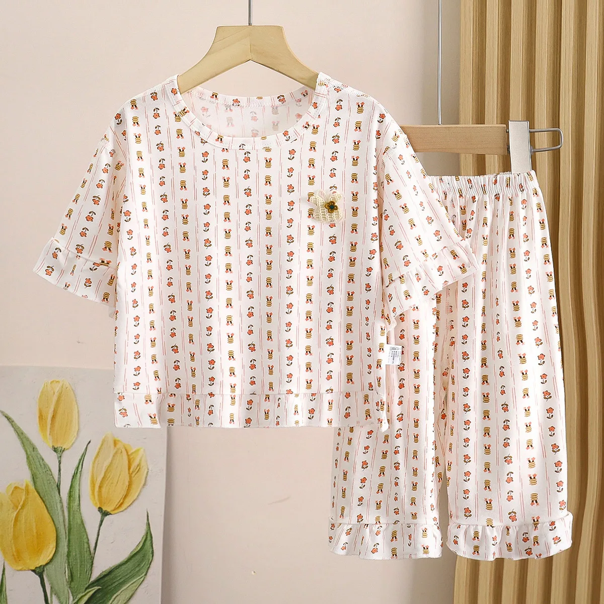 Girls Summer Thin Breathable Sweet Pajamas Half Sleeve Cartoon Floral Print Clothing Set Sleepwear Children's Casual Homewear 
Girls Summer Thin Breathable Sweet Pajamas Half Sleeve Cartoon Floral Print Clothing Set Sleepwear Children's Casual Homewear