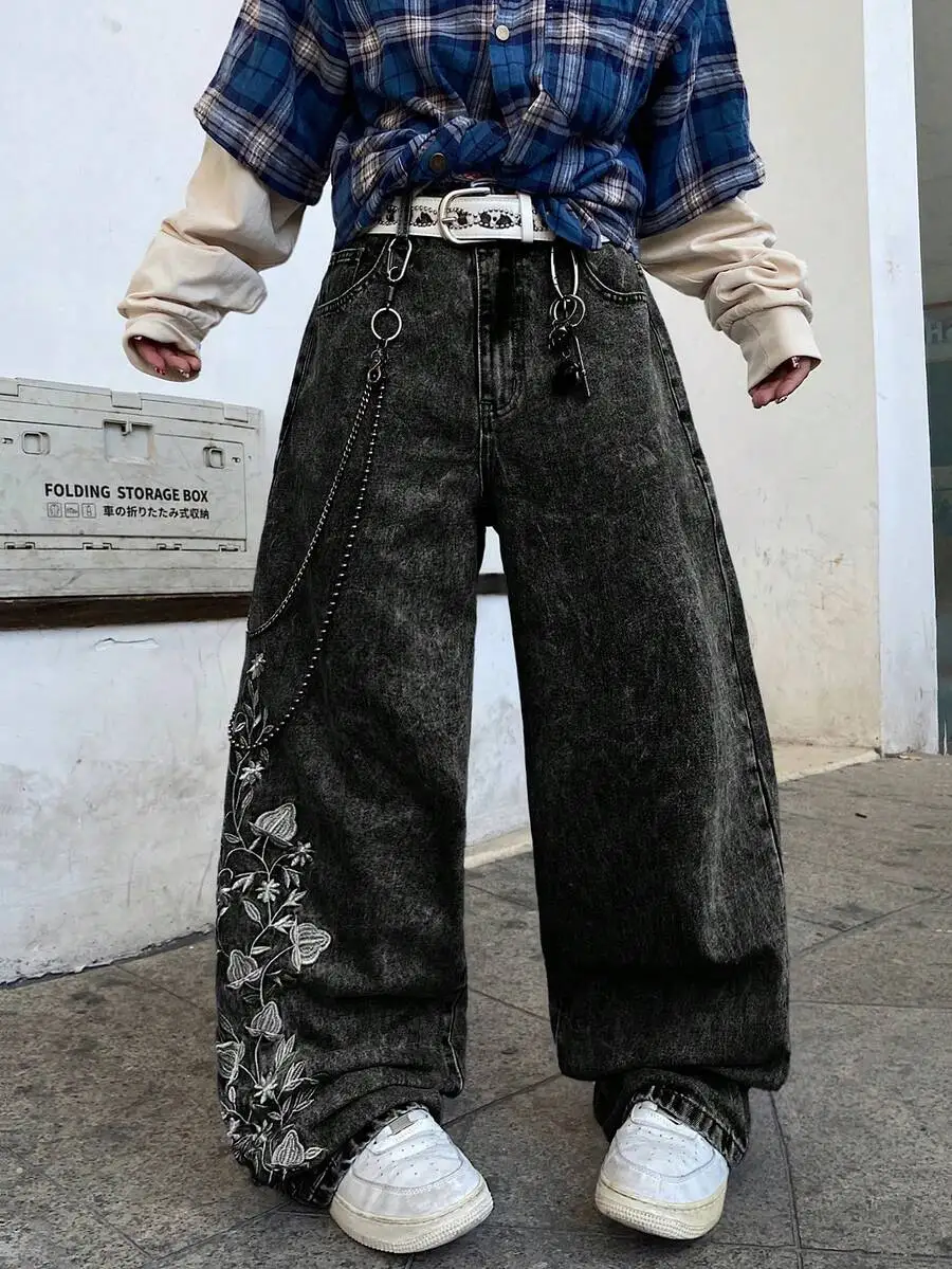 Mens Embroidered Wide Leg Jeans Loose Comfortable Street Style Denim Pants
Mens Embroidered Wide Leg Jeans Loose Comfortable Street Style Denim Pants