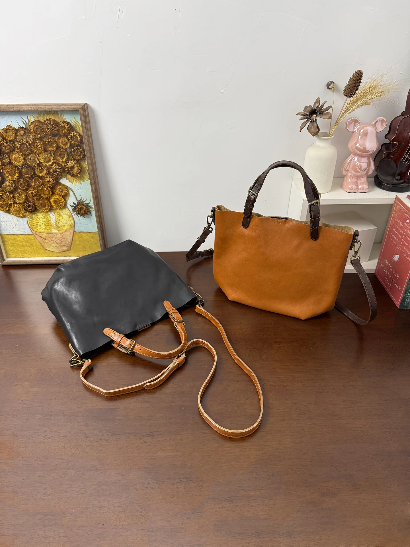 Vintage MrFu Top Layer Cowhide Leather Handbag Women's Large Capaci Commuter Single oulder Crossbody Bag Versatile Ladies...
Vintage MrFu Top Layer Cowhide Leather Handbag Women's Large Capaci Commuter Single oulder Crossbody Bag Versatile Ladies...