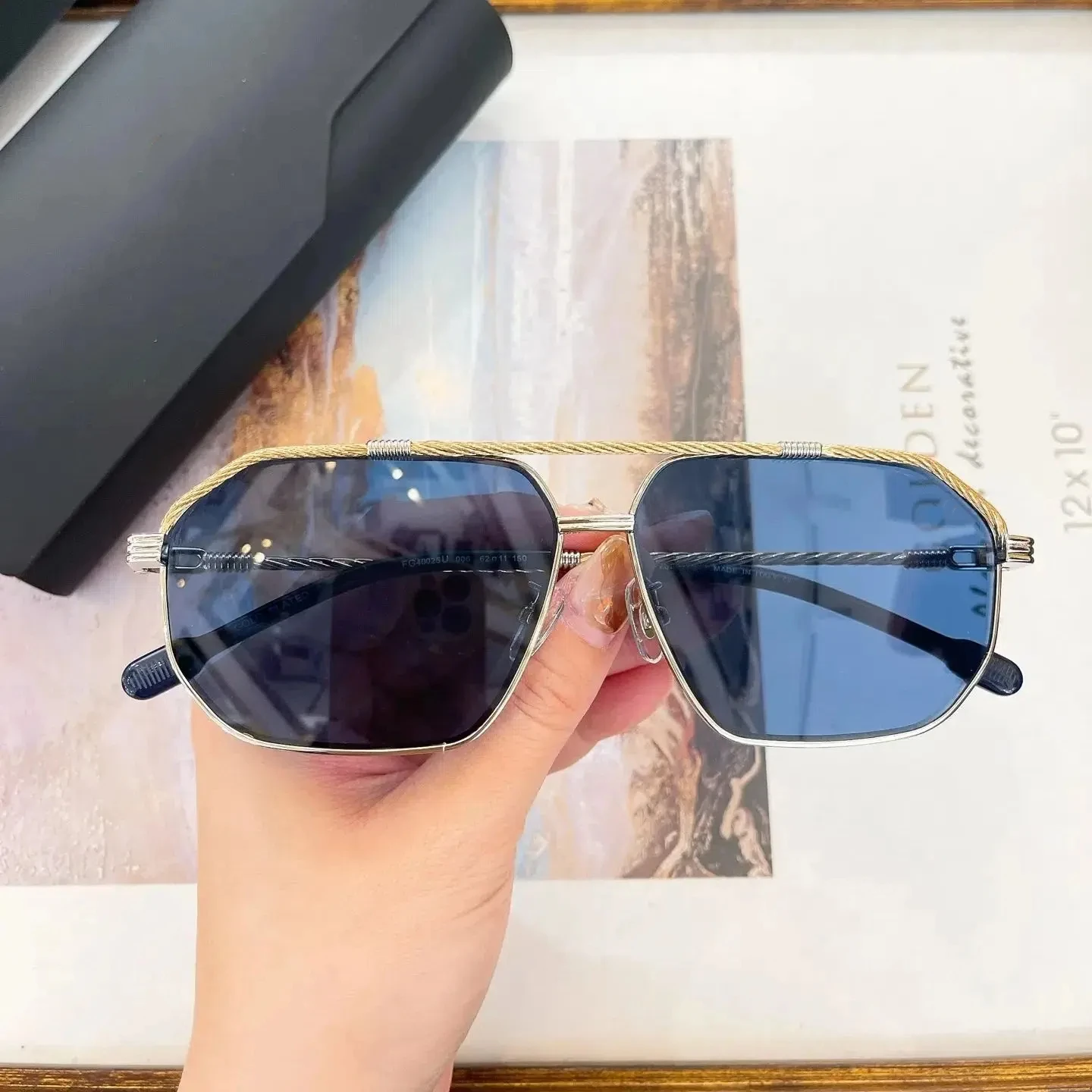 Original Luxury Designer UV400 Driving Anti-Glare Blue Lenses Men Eyewear GOLD PLATED FG40025U Women Unisex Sun Glasses ARED
Original Luxury Designer UV400 Driving Anti-Glare Blue Lenses Men Eyewear GOLD PLATED FG40025U Women Unisex Sun Glasses ARED