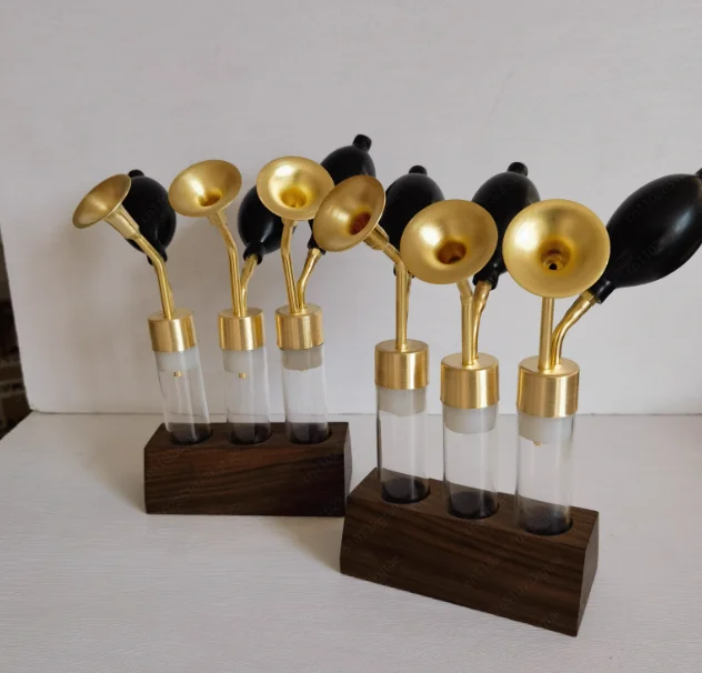 Suitable for glass creative custom scent bottle SPA spa brass scent instrument Baijiu essential oil perfume
Suitable for glass creative custom scent bottle SPA spa brass scent instrument Baijiu essential oil perfume