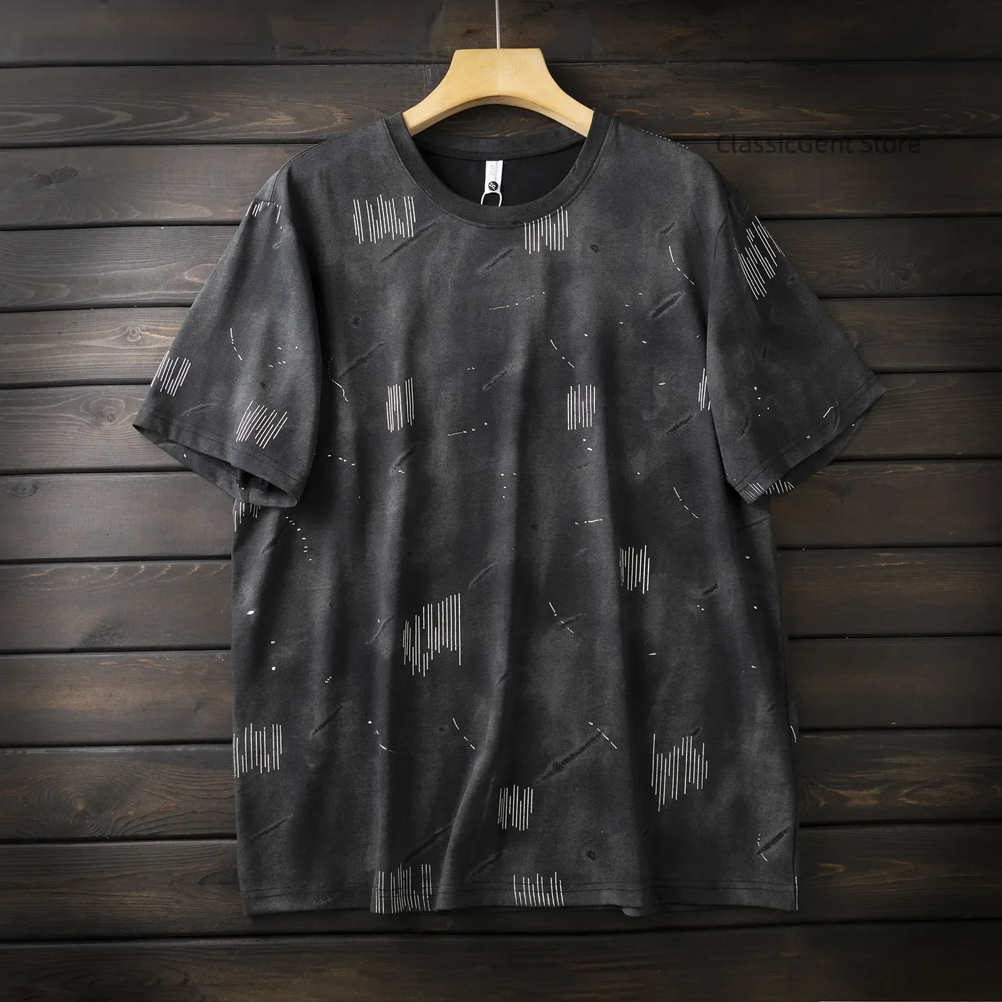 There are large size high gram weight, silky combed cotton men's summer casual loose round neck short-sleeved T-shirt.
There are large size high gram weight, silky combed cotton men's summer casual loose round neck short-sleeved T-shirt.