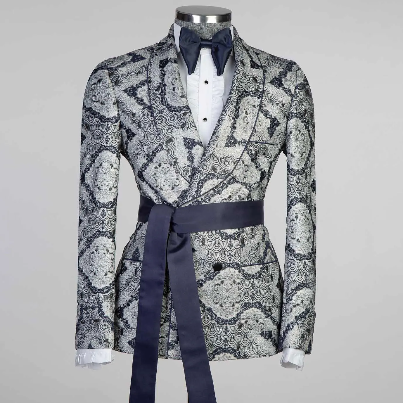 New Fashion Men Suit Wedding Suit Slim Fit 2-Pcs Coat Pants Party Tailor-Made Groom Groomsman Formal Occasions Size Customized
New Fashion Men Suit Wedding Suit Slim Fit 2-Pcs Coat Pants Party Tailor-Made Groom Groomsman Formal Occasions Size Customized