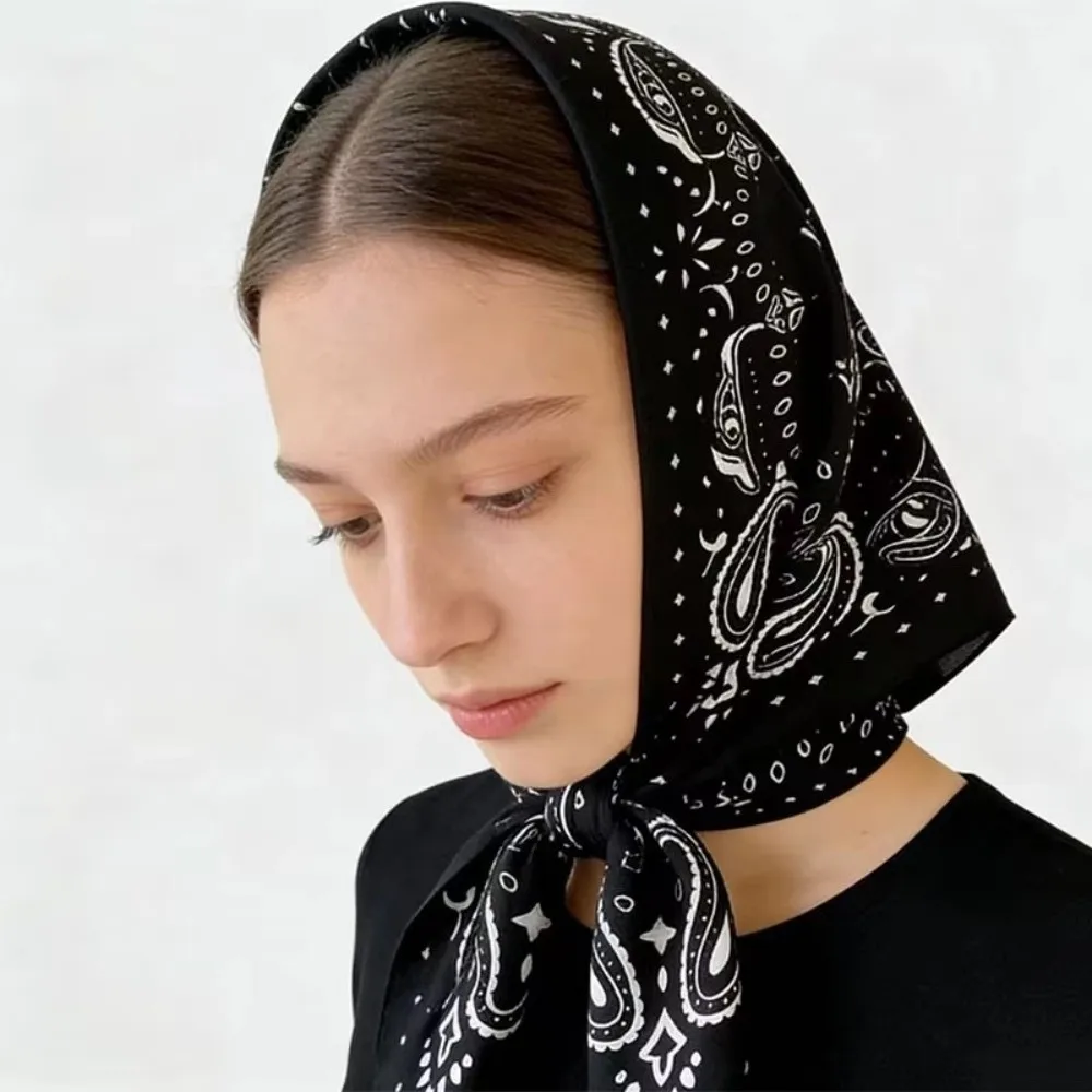 Lightweight Breathable Paisley Printed Scarf Soft Windproof Square Scarf Vintage Print 90cm Printed Shawls Summer Accessories
Lightweight Breathable Paisley Printed Scarf Soft Windproof Square Scarf Vintage Print 90cm Printed Shawls Summer Accessories