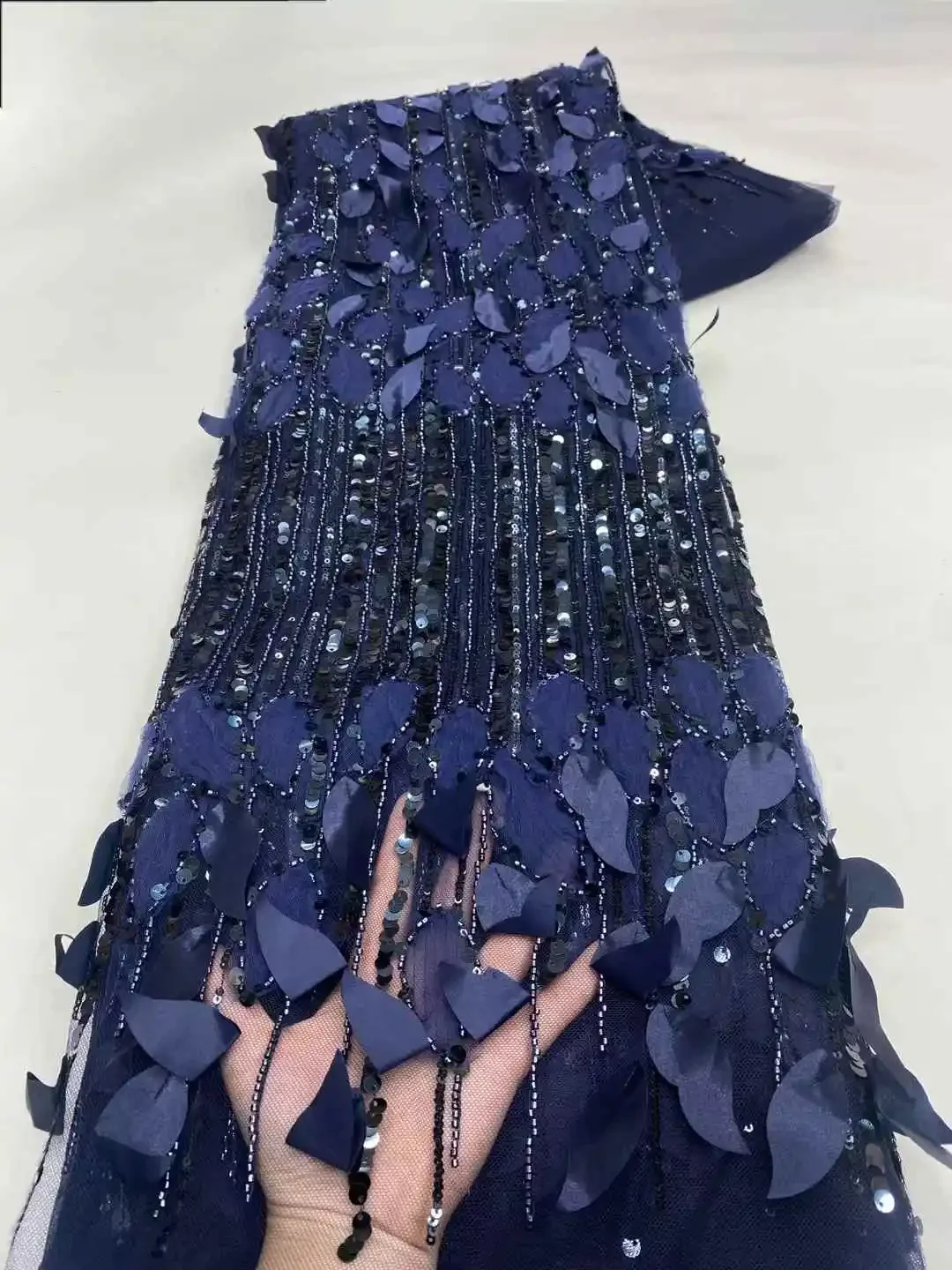 HOT 2025 Latest Luxury 3D Lace Fabric Dubai Tulle Lace Fabric With Groom Embroidered Applique African Fabric For Dress Sew SZ742
HOT 2025 Latest Luxury 3D Lace Fabric Dubai Tulle Lace Fabric With Groom Embroidered Applique African Fabric For Dress Sew SZ742