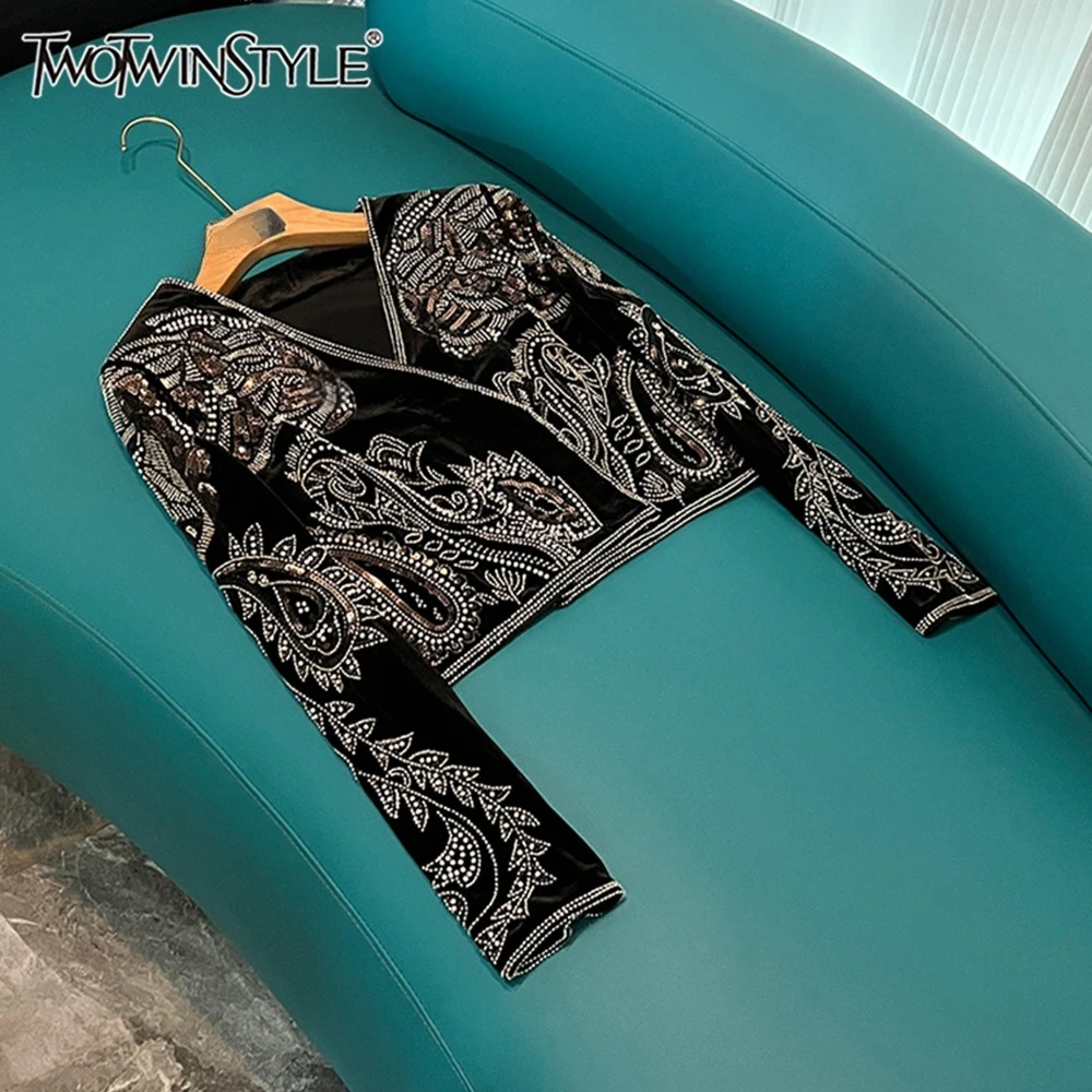 TWOTWINSTYLE Luxury Slimming Printing Solid Blazers For Women V Neck Long Sleeve Spliced Sequin Chic Jackets Female KJA502592
TWOTWINSTYLE Luxury Slimming Printing Solid Blazers For Women V Neck Long Sleeve Spliced Sequin Chic Jackets Female KJA502592
