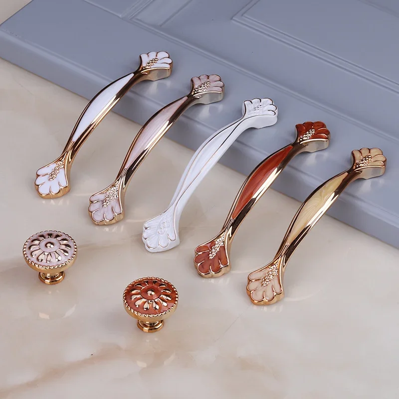 European cabinet door amber handle modern simple wardrobe shoe cabinet drawer handle kitchen door cabinet furniture handle
European cabinet door amber handle modern simple wardrobe shoe cabinet drawer handle kitchen door cabinet furniture handle