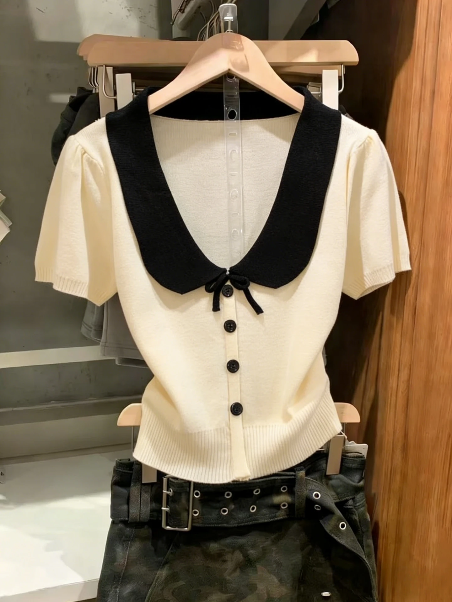 Korean Style Short Sleeve Knitted T-Shirt Women's Summer Outwear Small Size Slimming Short Length Top Doll Collar Knot
Korean Style Short Sleeve Knitted T-Shirt Women's Summer Outwear Small Size Slimming Short Length Top Doll Collar Knot