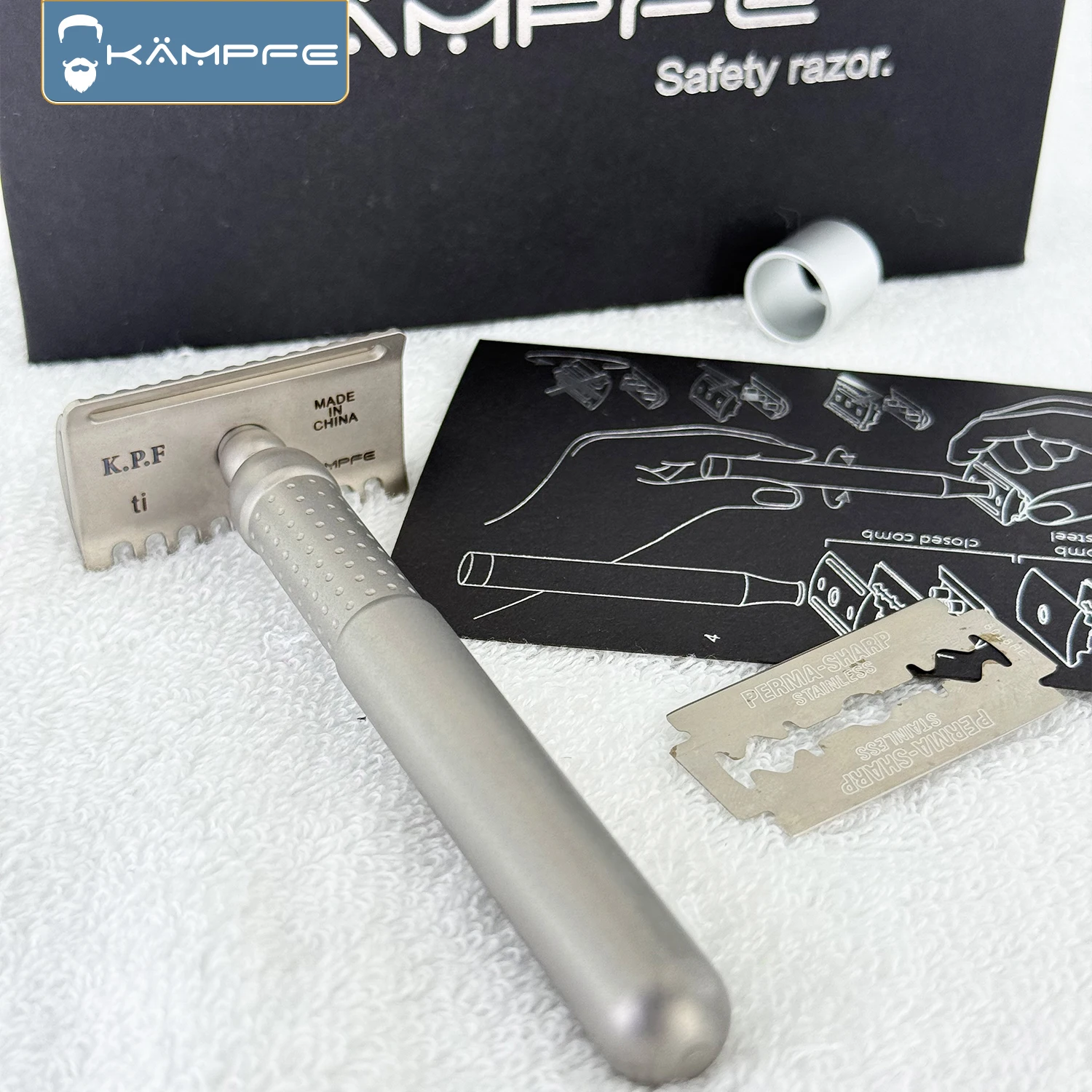 KAMPFE Open and closed double-comb titanium safety razors Reusable men's shaving with Grooming Gift Set and Father's Day
KAMPFE Open and closed double-comb titanium safety razors Reusable men's shaving with Grooming Gift Set and Father's Day