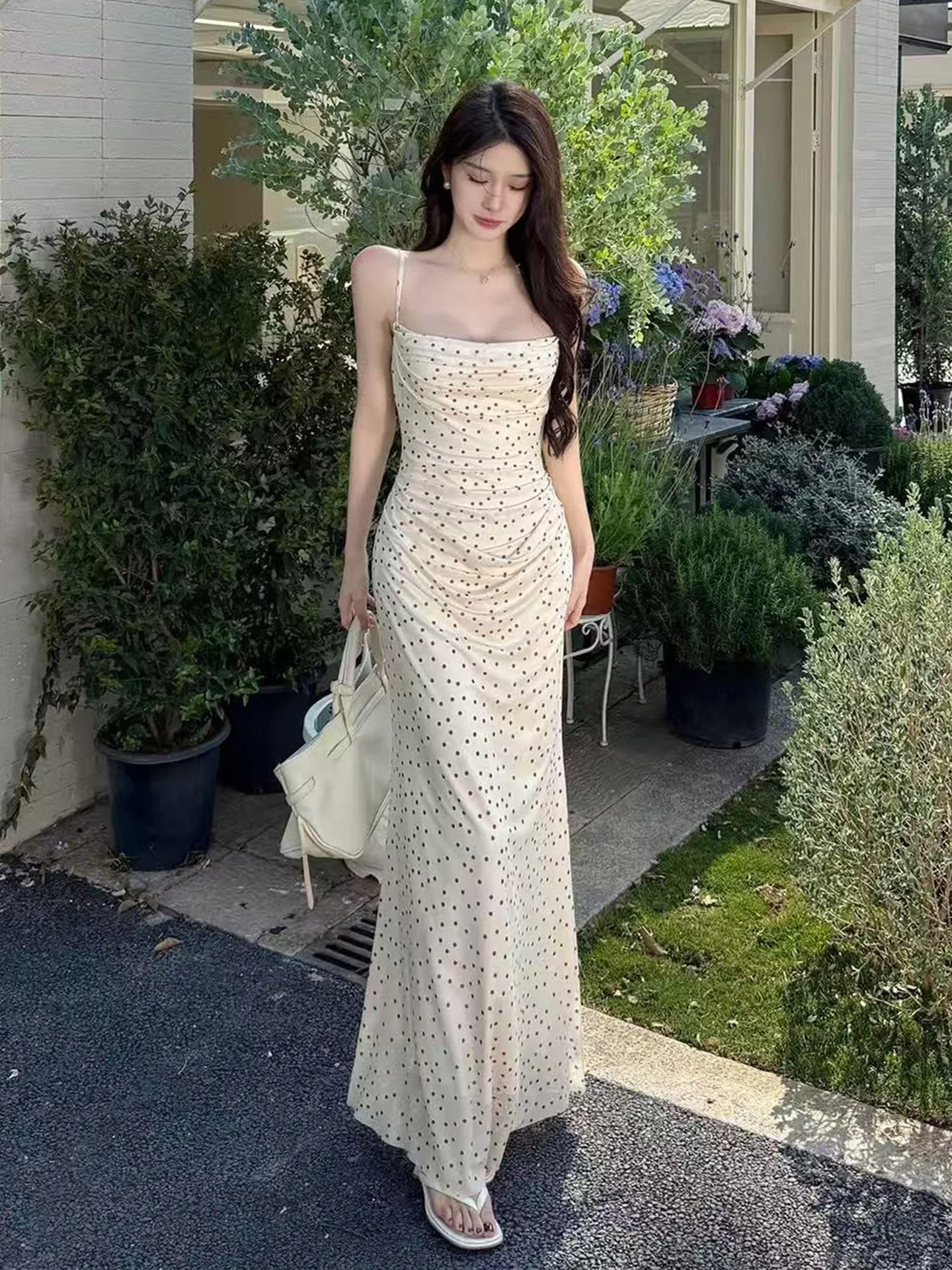 Summer French Style Slim Fit Long Dress Women's Halter Neck Polka Dot Strapless Gown High Waist Vacation Bodycon Skirt
Summer French Style Slim Fit Long Dress Women's Halter Neck Polka Dot Strapless Gown High Waist Vacation Bodycon Skirt