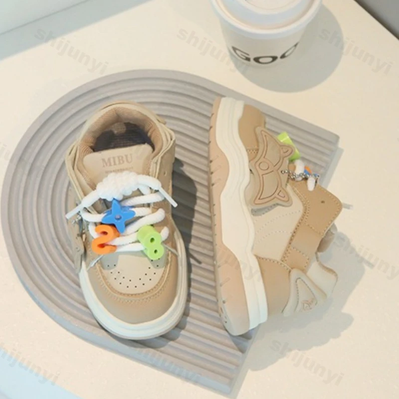 Children Height Increase Board Shoes 2025 Autumn New Boys Soft Sole Casual Sneakers Lightweight Comfortable Non Slip Girls Flats
Children Height Increase Board Shoes 2025 Autumn New Boys Soft Sole Casual Sneakers Lightweight Comfortable Non Slip Girls Flats