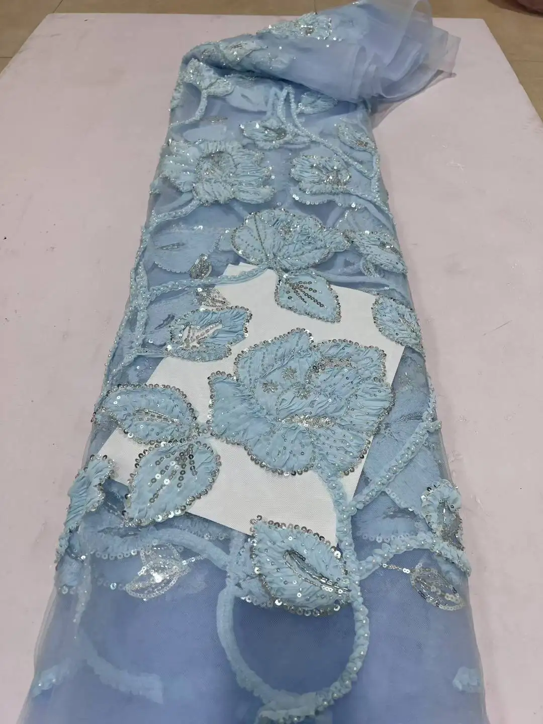 5 Yards Luxurious African Groom Sequins Lace Fabric High Quality French Embroidery Heavy Beads Lace Nigerian Sewing 
5 Yards Luxurious African Groom Sequins Lace Fabric High Quality French Embroidery Heavy Beads Lace Nigerian Sewing