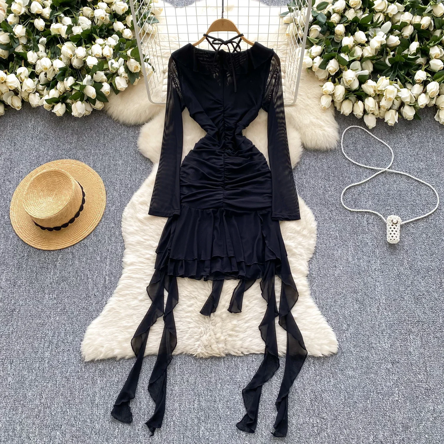 Halter asymmetrical mesh Bodycon Pleated Dress Sexy Off Shoulder Dresses Women Fashion Vintage Vestidos
Halter asymmetrical mesh Bodycon Pleated Dress Sexy Off Shoulder Dresses Women Fashion Vintage Vestidos