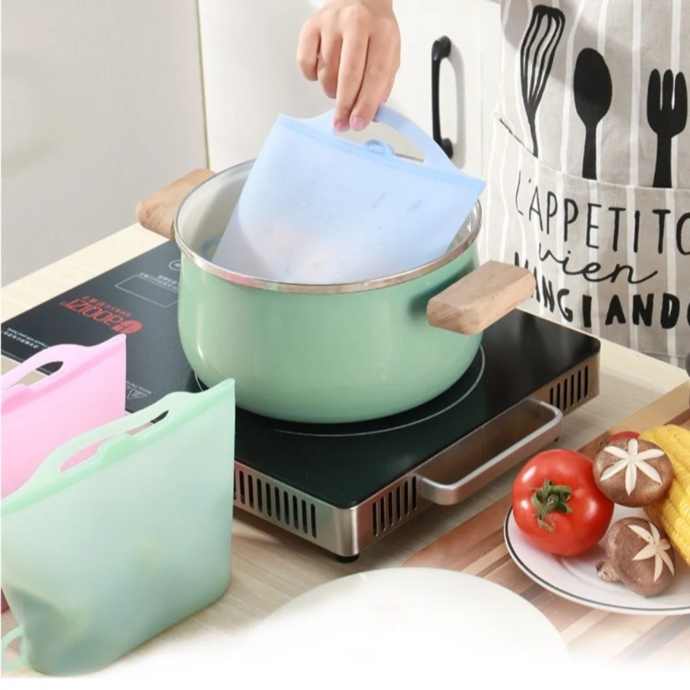 1000/1200ml Fresh-keeping Bag Self-Sealing Portable Food Storage Bag Food-grade Silicone Reusable Cooler Bags Refrigerator
1000/1200ml Fresh-keeping Bag Self-Sealing Portable Food Storage Bag Food-grade Silicone Reusable Cooler Bags Refrigerator