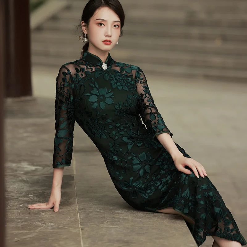 Full Slip Lace Sexy Formal Party Gown Vintage Buttons Retro Chinese Qiapo Dress Mandarin Collar Long Cheongsam Split Vestidos
Full Slip Lace Sexy Formal Party Gown Vintage Buttons Retro Chinese Qiapo Dress Mandarin Collar Long Cheongsam Split Vestidos