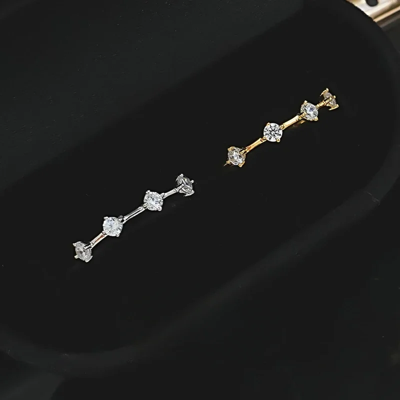 Серебряное кольцо New925 в горошек звездного света, цветы, легкая роскошная инкрустация, подчеркивающий темперамент высокоуглеродистого бриллианта, многослойный износ
Серебряное кольцо New925 в горошек звездного света, цветы, легкая роскошная инкрустация, подчеркивающий темперамент высокоуглеродистого бриллианта, многослойный износ