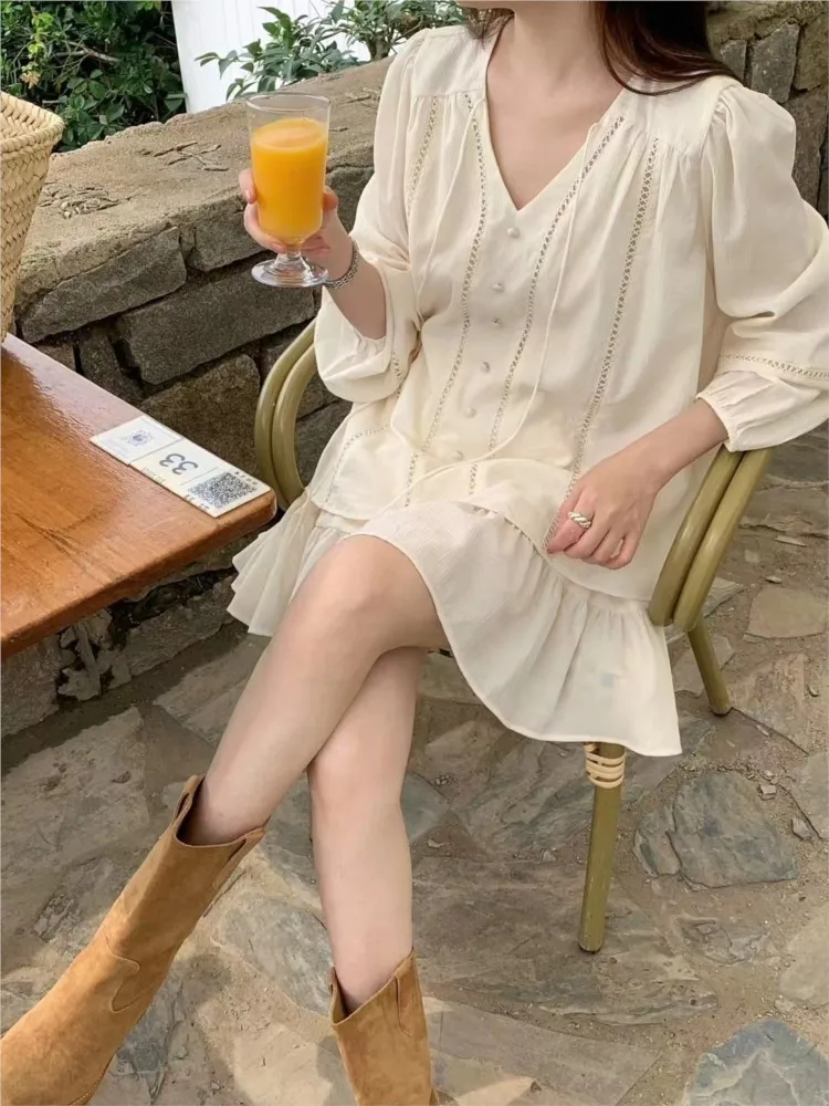 Hollow Loose Skirts Set Outfit For Woman 2025 New Summer Korean Casual Lace Up Long Sleeve Shirt+High Waist Ruffle Mini Skirts
Hollow Loose Skirts Set Outfit For Woman 2025 New Summer Korean Casual Lace Up Long Sleeve Shirt+High Waist Ruffle Mini Skirts