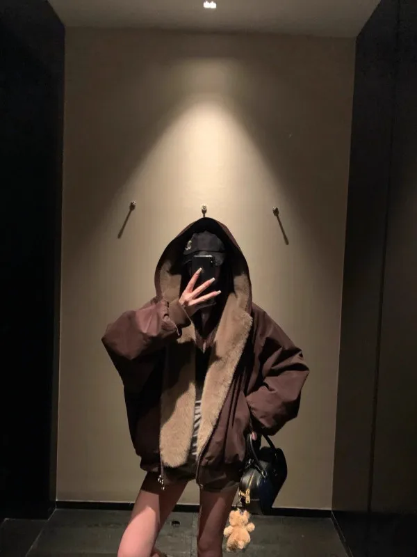 American Retro Thiened Artificial Mink Fur Hooded Cotton Jaet Women's Winter Warm Couple Cotton Coat Outerwear
American Retro Thiened Artificial Mink Fur Hooded Cotton Jaet Women's Winter Warm Couple Cotton Coat Outerwear