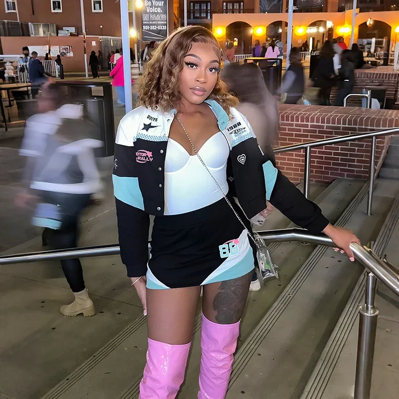 Женский осенний мотоциклетный комплект из 2 предметов с буквенным принтом, однобортные укороченные куртки с длинными рукавами, топы + облегающие мини-юбки, костюмы
Женский осенний мотоциклетный комплект из 2 предметов с буквенным принтом, однобортные укороченные куртки с длинными рукавами, топы + облегающие мини-юбки, костюмы