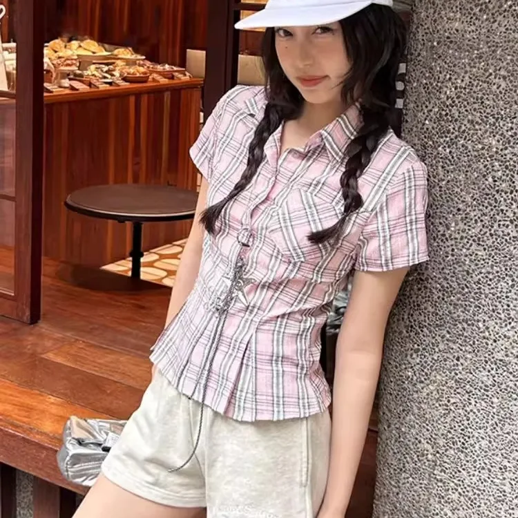 Slim Fit Short Sleeve Shirt Vintage Design Sweet And Spicy Top College Style Plaid Collar Summer New Arrival Women's Fashion
Slim Fit Short Sleeve Shirt Vintage Design Sweet And Spicy Top College Style Plaid Collar Summer New Arrival Women's Fashion