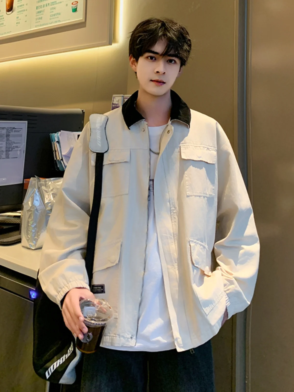 Мужская бейсбольная куртка Waed, свободная посадка с воротником, весенне-осенняя универсальная рабочая одежда, многоэтажная ветрозащитная верхняя одежда
Мужская бейсбольная куртка Waed, свободная посадка с воротником, весенне-осенняя универсальная рабочая одежда, многоэтажная ветрозащитная верхняя одежда