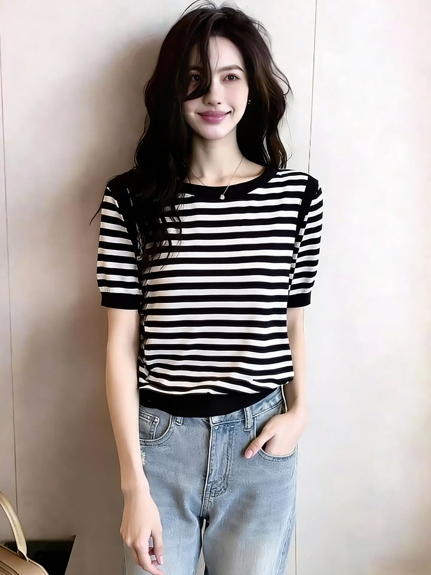 Chic Korean Design Striped Short Sleeve round Neck Knitted Top Color Block Spring Summer Fashionable Shirt Women's Knitwear
Chic Korean Design Striped Short Sleeve round Neck Knitted Top Color Block Spring Summer Fashionable Shirt Women's Knitwear