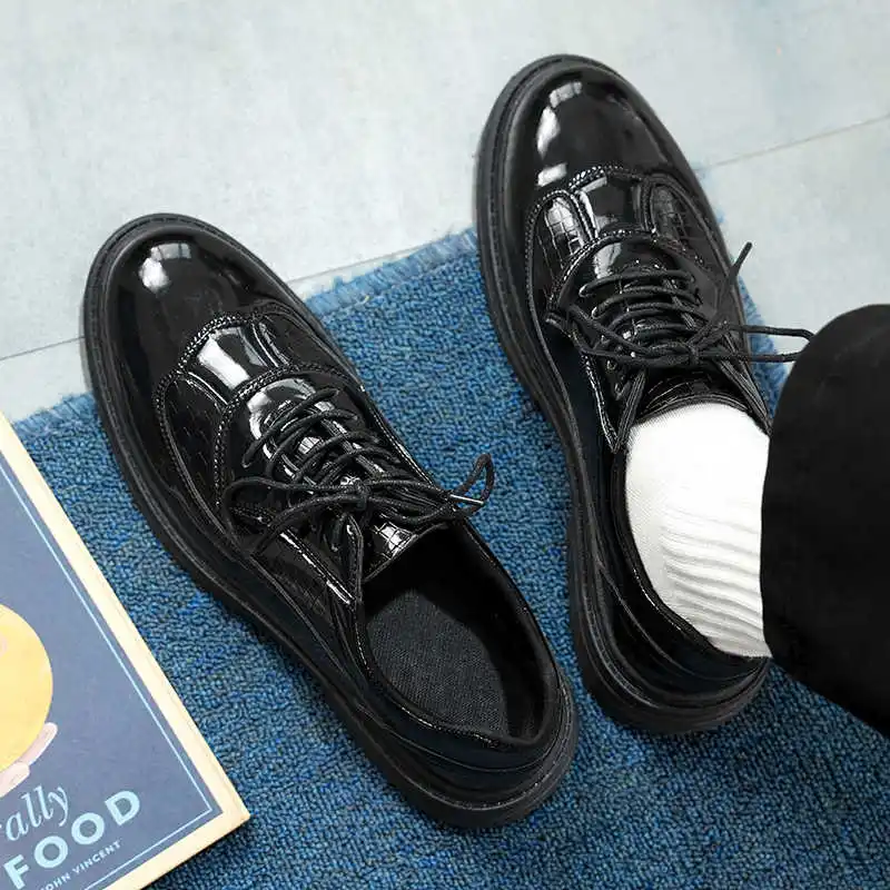 Natural Leather Wide Heel Sneakers Men Sneakerss White Basketball Men Famous Shoes Sports Special Use School Botasky Latest
Natural Leather Wide Heel Sneakers Men Sneakerss White Basketball Men Famous Shoes Sports Special Use School Botasky Latest