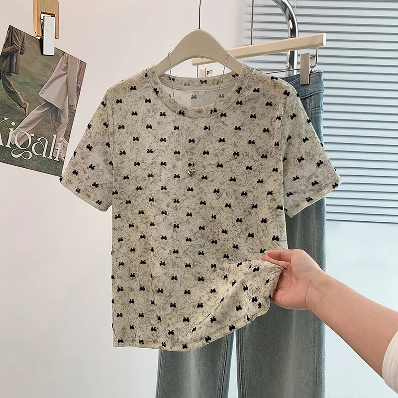 Summer 2026 Women's Loose Fit round Neck Short Sleeve T-Shirt Versatile Base Layer Shirt Artistic Style Thin Material Casual ...
Summer 2026 Women's Loose Fit round Neck Short Sleeve T-Shirt Versatile Base Layer Shirt Artistic Style Thin Material Casual ...