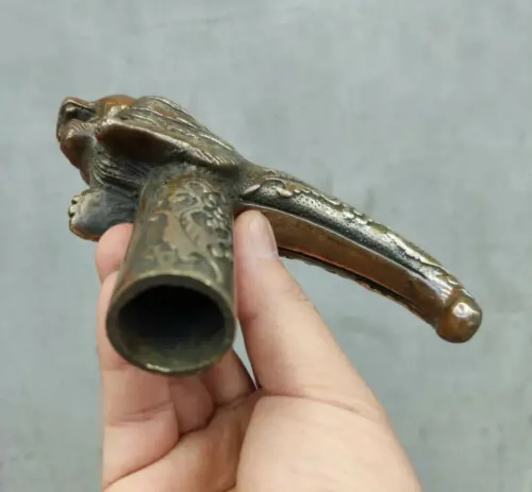 Chinese Old Bronze Hand Carved Lion Statues Antique Cane Walking Stick Head
Chinese Old Bronze Hand Carved Lion Statues Antique Cane Walking Stick Head