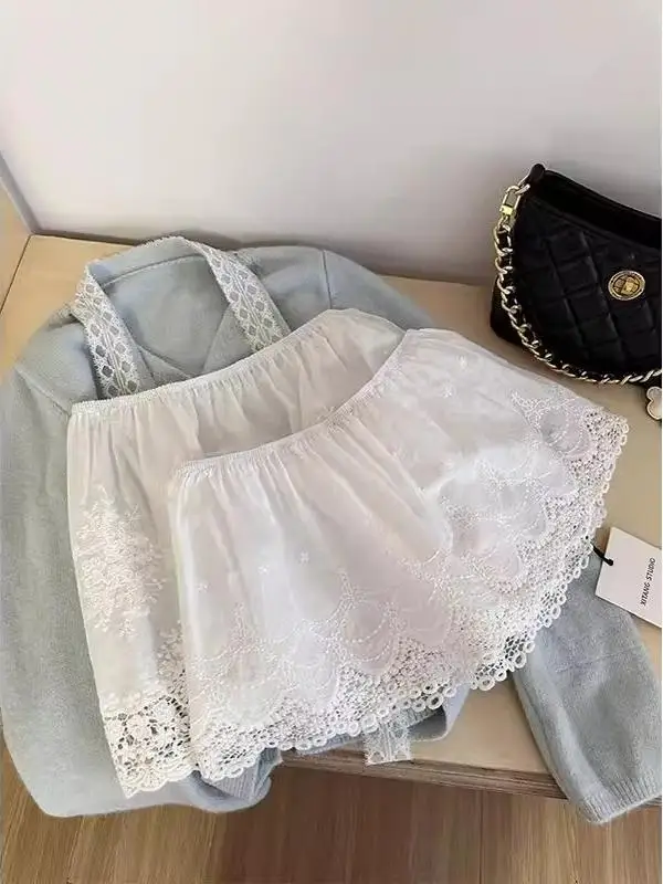 plus Size Lace Trim Skirt High Waist A-Line Korean Style Women's Base Layer Shorts Bottom Covering Fashion Commute
plus Size Lace Trim Skirt High Waist A-Line Korean Style Women's Base Layer Shorts Bottom Covering Fashion Commute
