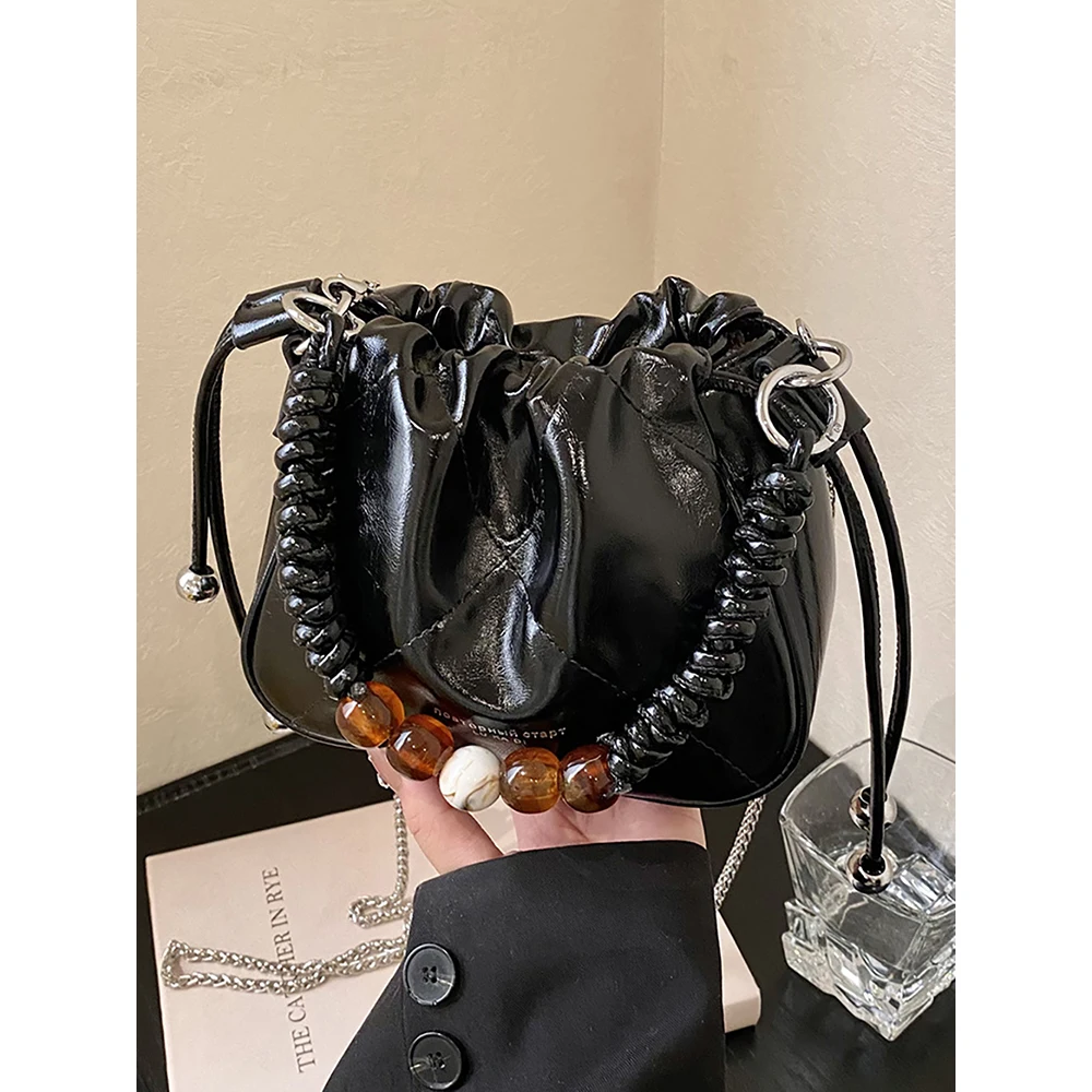 Women Hand-held Bucket Bag 2025 Trendy Commuting Versatile Crossbody Bags for Phone Wallet Lady Korean Style Single Shoulder Bag
Women Hand-held Bucket Bag 2025 Trendy Commuting Versatile Crossbody Bags for Phone Wallet Lady Korean Style Single Shoulder Bag