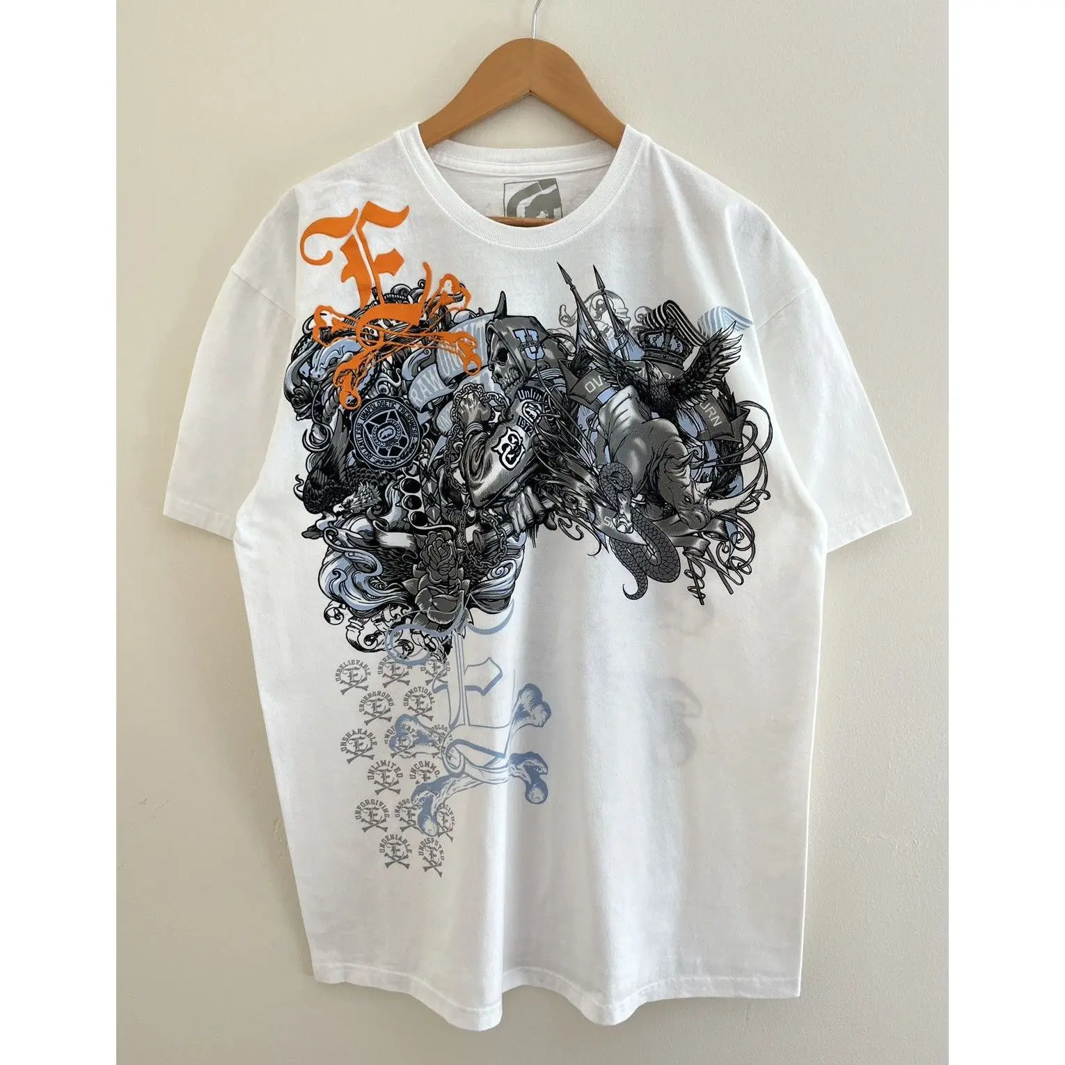 2025 High Quality Light Luxury Trend Pure Cotton Short Sleeve T-shirt Men's and Women's Clothing Comfortable Casual Fashion Item
2025 High Quality Light Luxury Trend Pure Cotton Short Sleeve T-shirt Men's and Women's Clothing Comfortable Casual Fashion Item