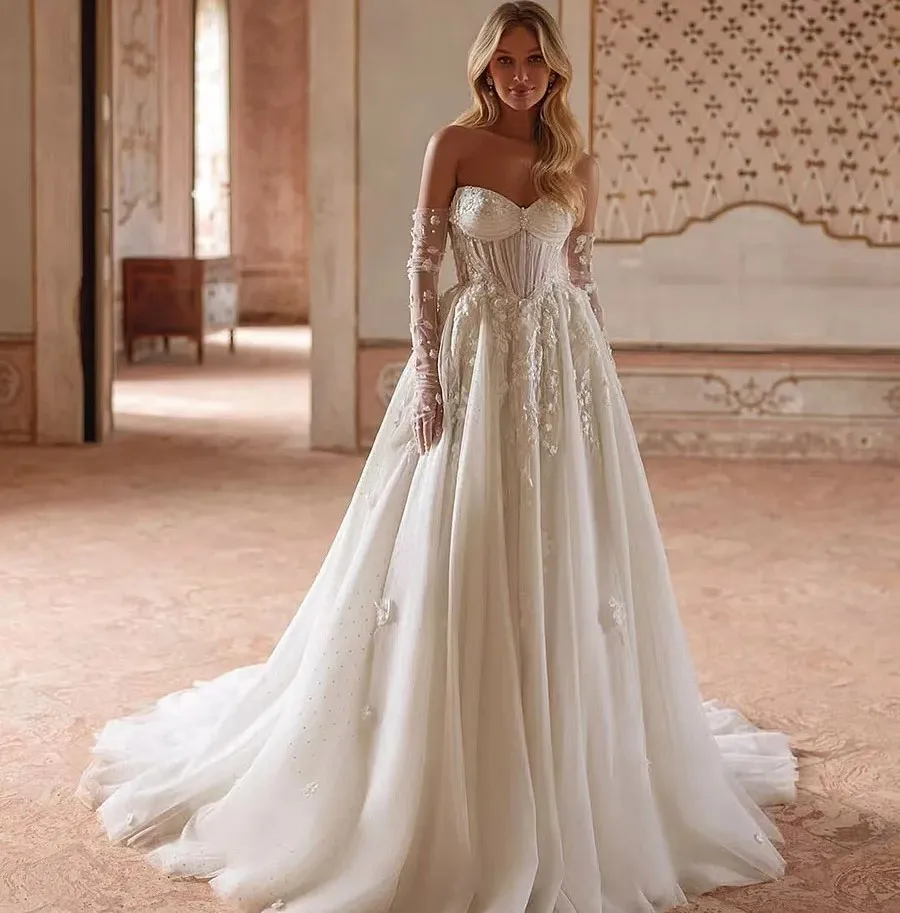 Gorgeous Wedding Dresses Strapless Appliques 3D Flowers Beads Pleated A-Line Tulle Bridal Bride Gowns Robe De Mariage
Gorgeous Wedding Dresses Strapless Appliques 3D Flowers Beads Pleated A-Line Tulle Bridal Bride Gowns Robe De Mariage