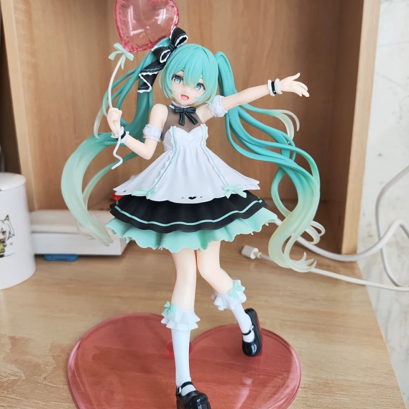 In Stock Taito Original Genuine Vocaloid Artist MasterPiece Hatsune Miku Birthday 2025 AMP+ Party Ver 21cm Model Toy Figure Gift
In Stock Taito Original Genuine Vocaloid Artist MasterPiece Hatsune Miku Birthday 2025 AMP+ Party Ver 21cm Model Toy Figure Gift