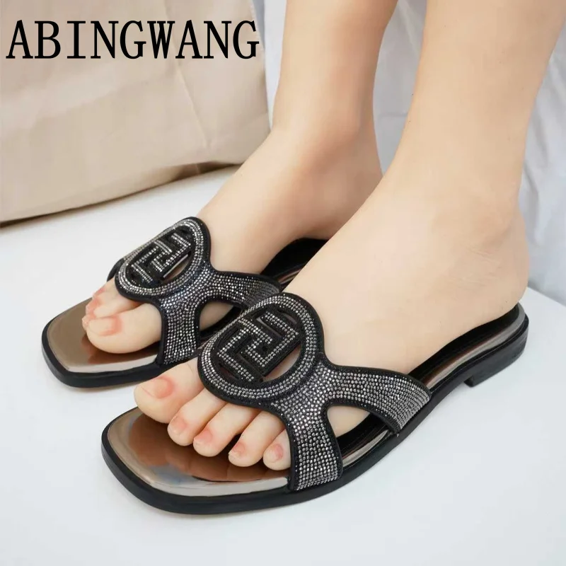 2026 Summer New Leather Crystal Flats Slippers for Women Casual Lazy Slippers Outdoor Holiday Shoes Beach Shoes
2026 Summer New Leather Crystal Flats Slippers for Women Casual Lazy Slippers Outdoor Holiday Shoes Beach Shoes