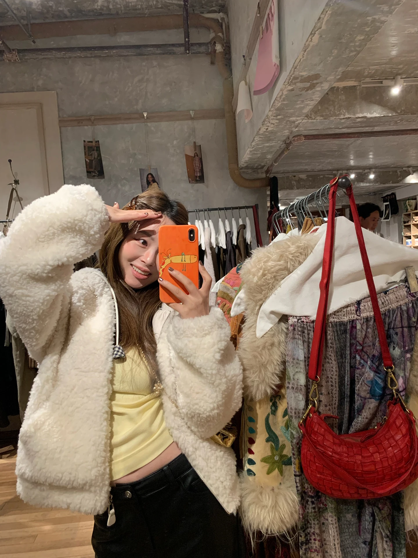 Молодежное универсальное зимнее пальто из 100% шерсти с мехом, в клетку, машинной вязки, свободного кроя, с длинными рукавами, коллекция 2025
Молодежное универсальное зимнее пальто из 100% шерсти с мехом, в клетку, машинной вязки, свободного кроя, с длинными рукавами, коллекция 2025