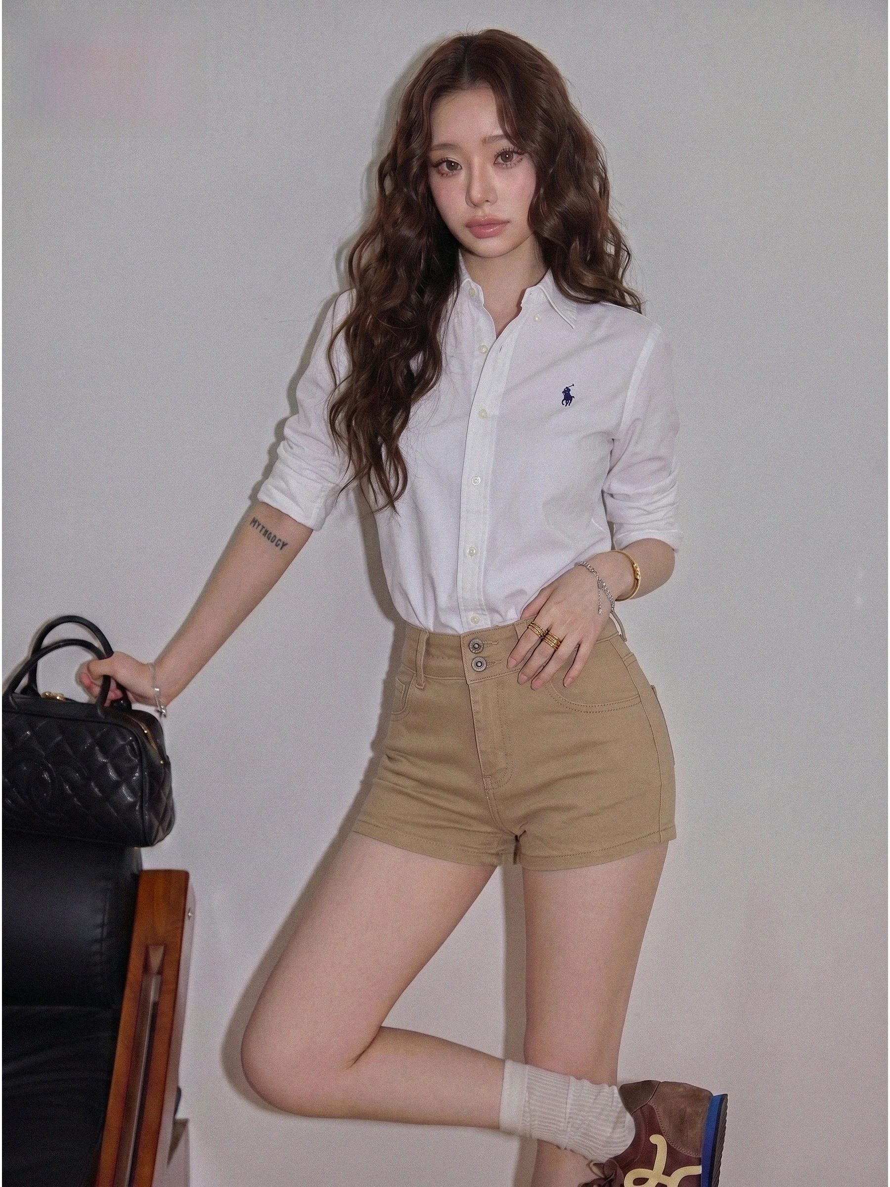 Khaki American Style Sexy Short Jeans Shorts Women's Low Waist Slimming Outdoor Wear Sexy Bodycon Hot Shorts Summer New Arrival
Khaki American Style Sexy Short Jeans Shorts Women's Low Waist Slimming Outdoor Wear Sexy Bodycon Hot Shorts Summer New Arrival