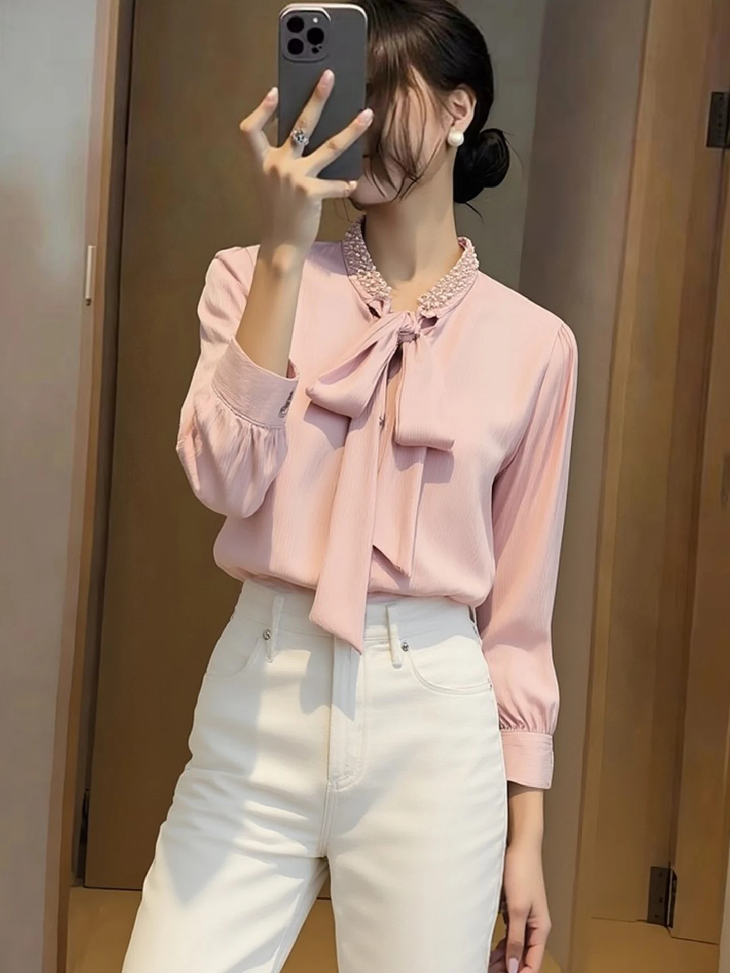 Early Spring Casual Sweet Style Long Sleeve Shirt Youthful Whitening Fashionable Elegant Women's Top Korean Style Commute Wind
Early Spring Casual Sweet Style Long Sleeve Shirt Youthful Whitening Fashionable Elegant Women's Top Korean Style Commute Wind