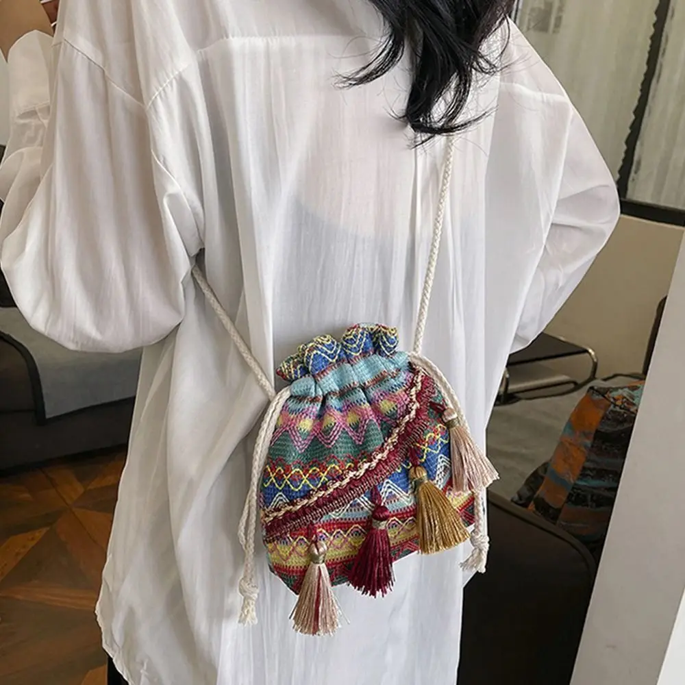 Colorful Tasseled Handbag Portable Large Capacity Female Crossbody Bag Embroidery Floral Printed Women Shoulder Bag Travel
Colorful Tasseled Handbag Portable Large Capacity Female Crossbody Bag Embroidery Floral Printed Women Shoulder Bag Travel